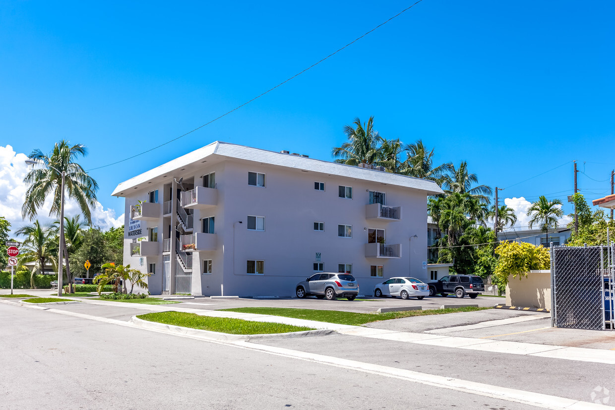 Building Photo - Waterside Apartments