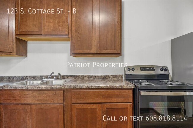 Building Photo - 5 BEDROOM/ 1 BATH APARTMENT IN WHITEWATER, WI