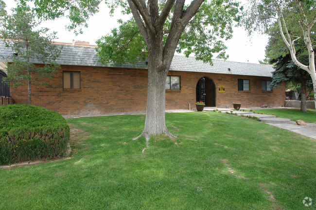 Building Photo - Grandview Apartments