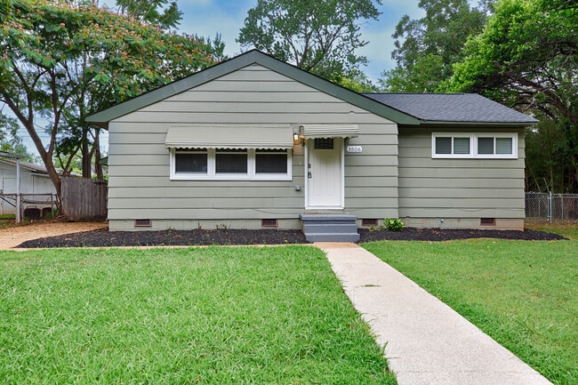 Foto del edificio - 3506 Oleander Rd SW