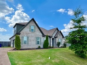 Building Photo - 8391 Ashley Dr
