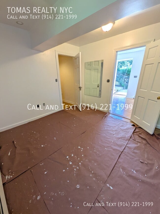 Building Photo - 785 Warburton Ave