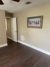 Building Photo - 9992 FM1283