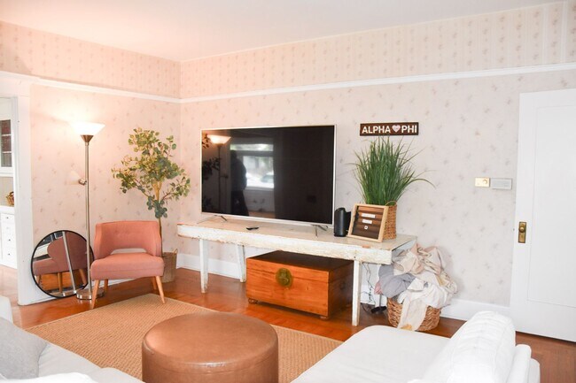 Foto del edificio - Olive (224) South