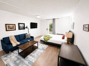 Building Photo - 824 Camino La Costa