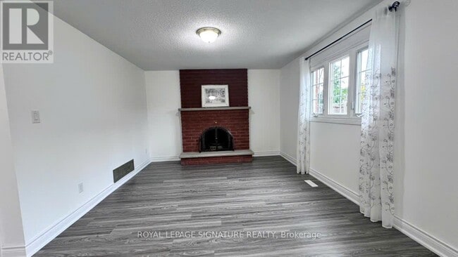 Building Photo - 3137 Sunnyhill Dr