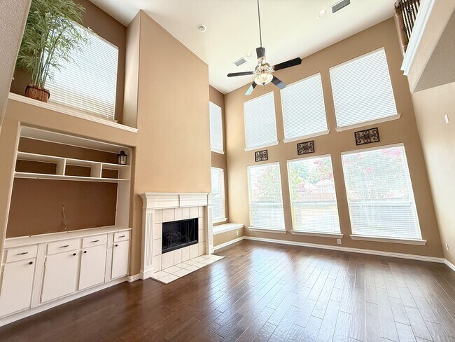 Building Photo - 4077 Frio Way