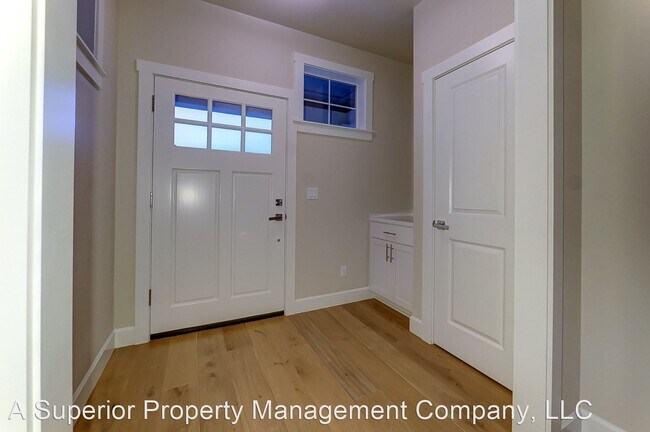 Building Photo - 3 br, 2 bath House - 61068 SE Ruby Peak Ln