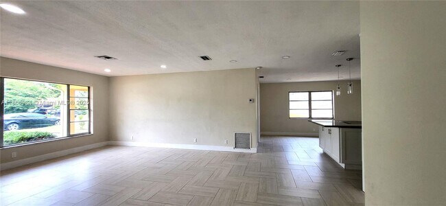Building Photo - 1444 SW 32nd Ct