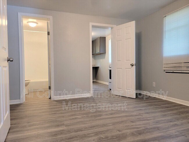 Foto del edificio - 2349 Mason St