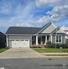 Building Photo - 209 Daystrom Dr