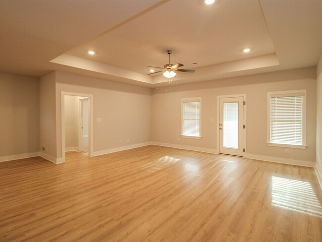 Foto del edificio - NEW Townhome in excellent location! MOVE I...