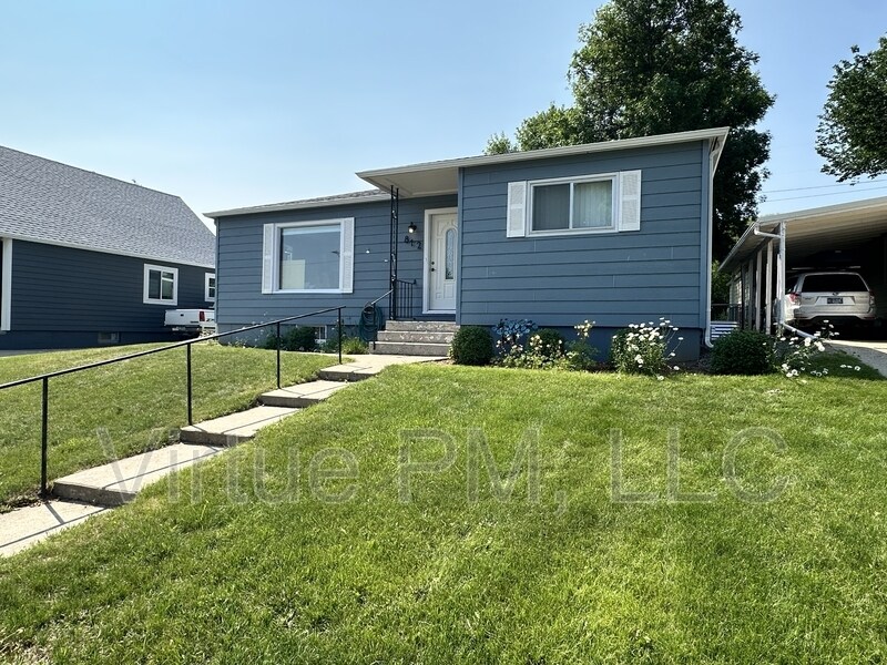 Foto principal - 812 6th St