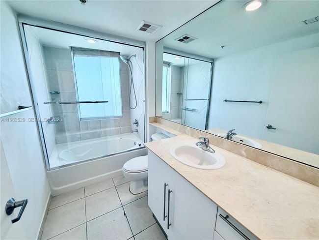 Building Photo - 335 S Biscayne Blvd