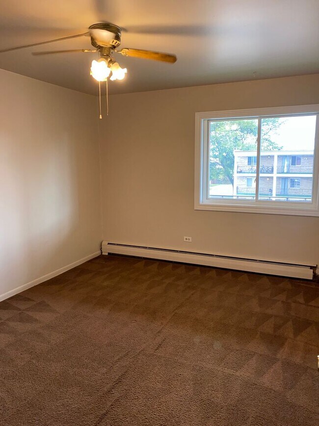 Foto del edificio - 2027 N Butrick-Eveland Properties LLC