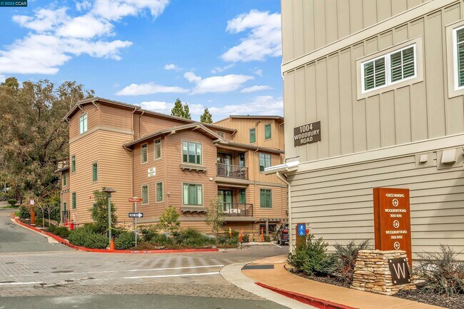 Foto del edificio - 1003 Woodbury Rd