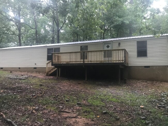 Building Photo - For rent: Madison county-Colbert, GA - Two...