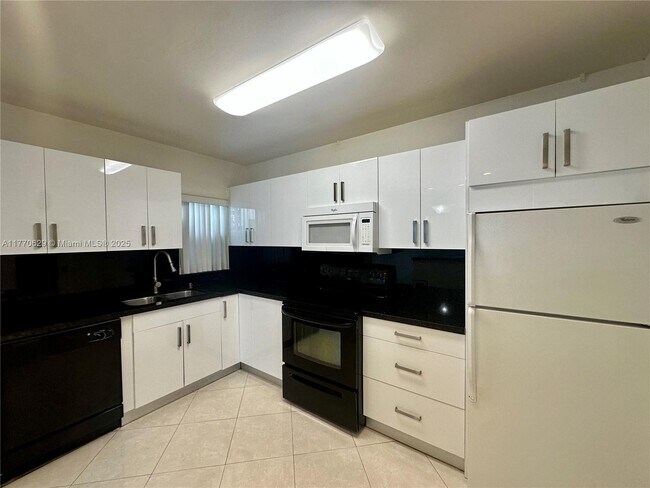 Foto del edificio - 1075 93rd St