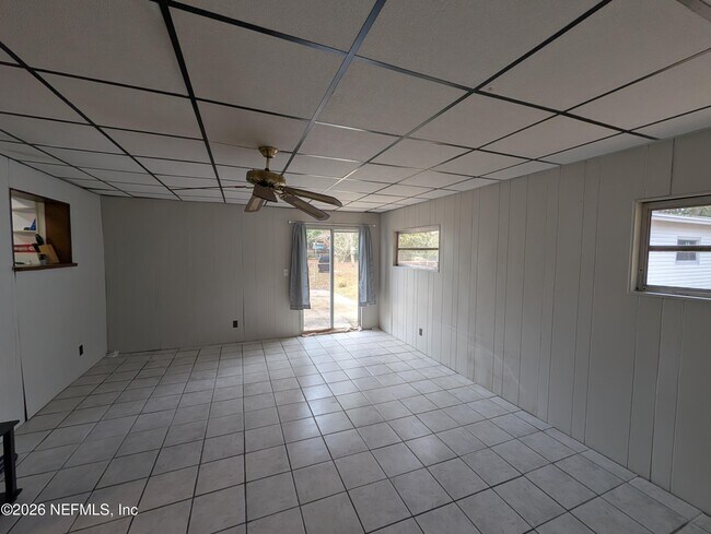 Building Photo - 1657 Louvre Dr