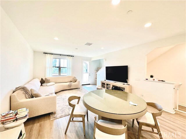 Foto del edificio - 582 Boulder Cir