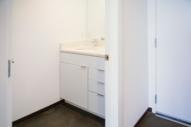 Building Photo - Expo Park