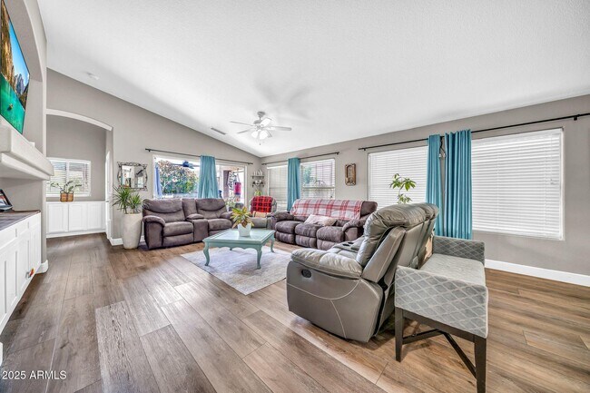 Foto del edificio - 12727 S 175th Ln