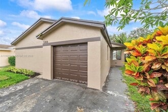 Building Photo - 5308 NW 92nd Ave