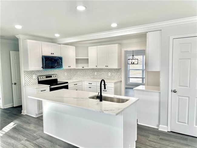 Building Photo - 312 Woodmont Ct