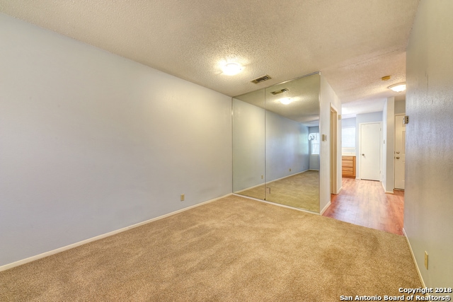 Building Photo - 663 Floral Ave