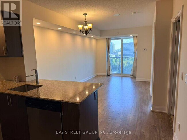 Building Photo - 18 Graydon Hall Dr