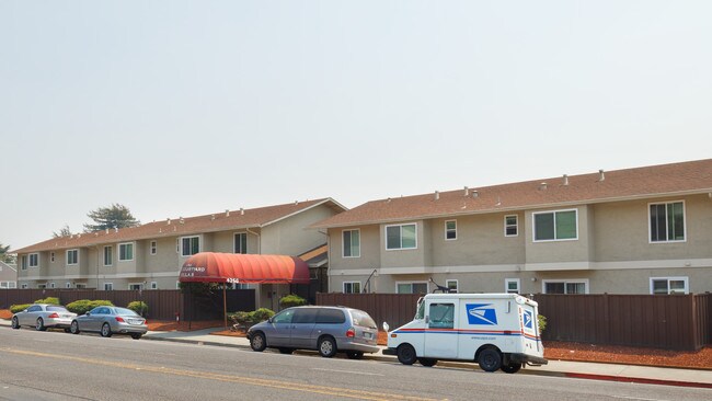Foto del edificio - Courtyard Villa Apartments