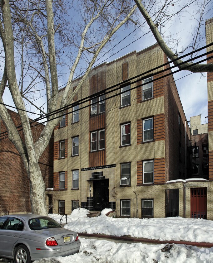 Building Photo - 180 Jewett Ave
