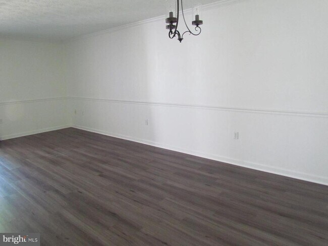 Foto del edificio - 13240 Clipper Cir