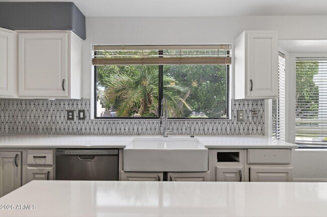 Foto del edificio - 3241 S Horizon Pl