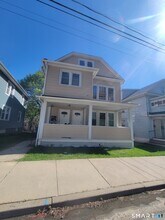 Building Photo - 260 Pine St
