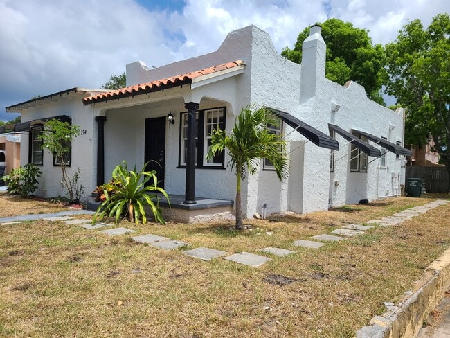 Foto del edificio - 274 Bayberry Dr