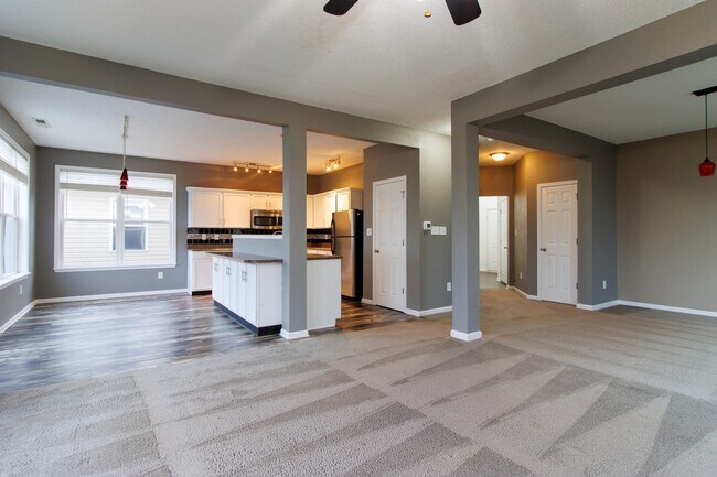 Building Photo - 3758 Gray Heather Ln