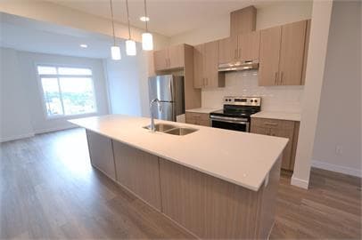 Photo du bâtiment - 787-787 Lewis Greens Dr NW