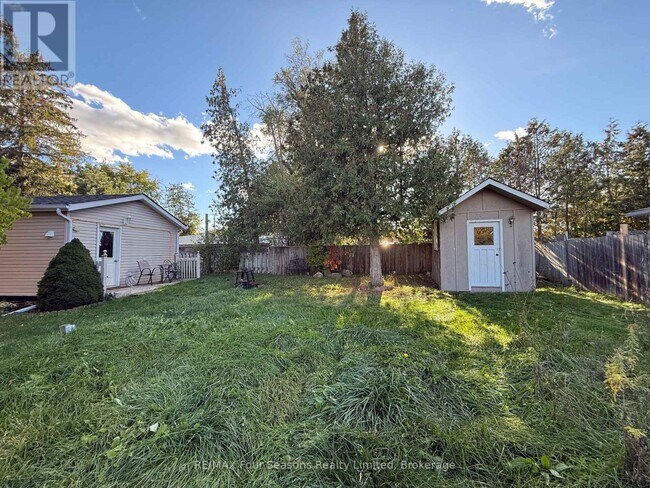 Building Photo - 29 Bellholme Ln