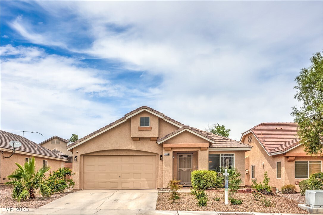 Foto principal - 8136 Shady Glen Ave