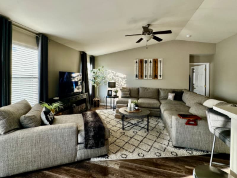 Foto principal - 1837 English Oak Dr