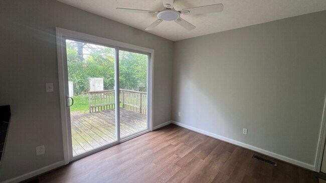 Building Photo - 5786 Applebrook Ct