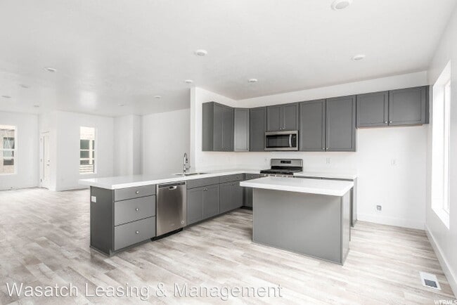 Building Photo - 3 br, 2.5 bath House - 4726 Hillhouse Cove...