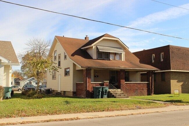 Foto del edificio - 108 N McKinley Ave
