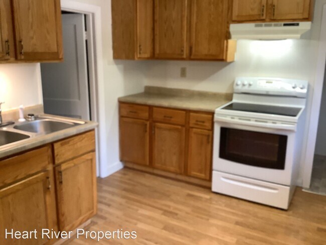 Foto del edificio - 2 br, 1 bath House - 123 5th Ave E