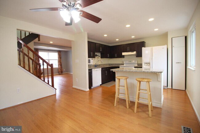 Building Photo - 7729 Camp Alger Ave