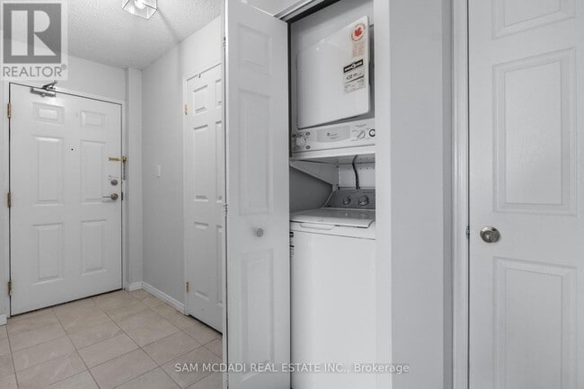 Building Photo - 32 Tannery St