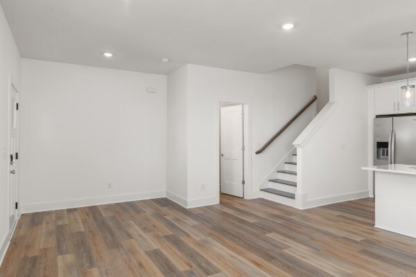 Building Photo - 326 Mulberry Ter