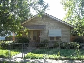Building Photo - 330 Eads Ave