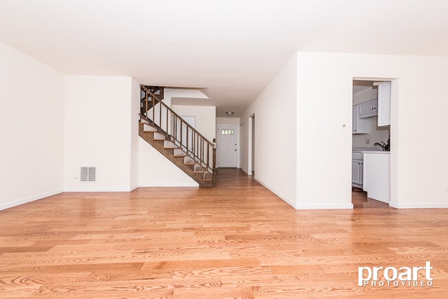 Building Photo - 838 Heatherbrook Ct